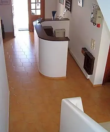 Hotell Naias Livadi (Serifos)